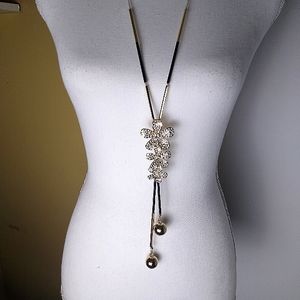 Natasha Rhinestone Necklace 31" To Pendant Floral Gold Tone EUC